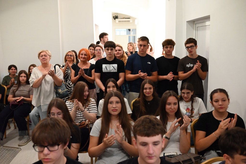 gimnazija_petrinja0002