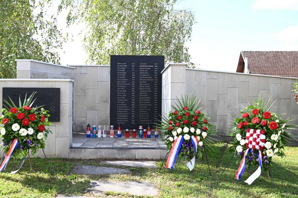 majur_dvor0003