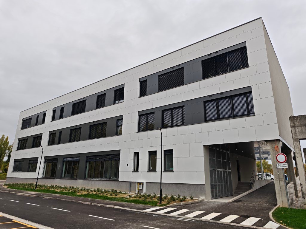 otvorenje_ekonomske_Skole_sisak0005
