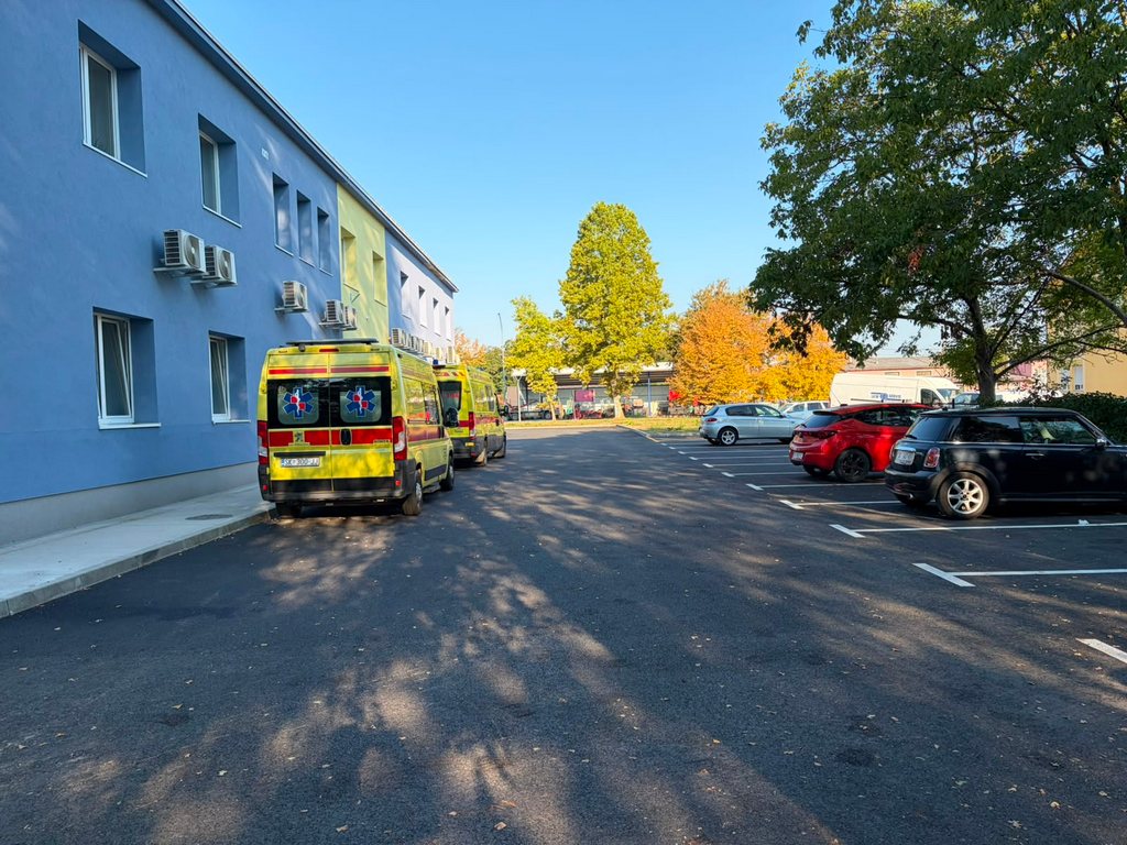 Završeni radovi na uređenju parkirališta kod Doma zdravlja u Sunji