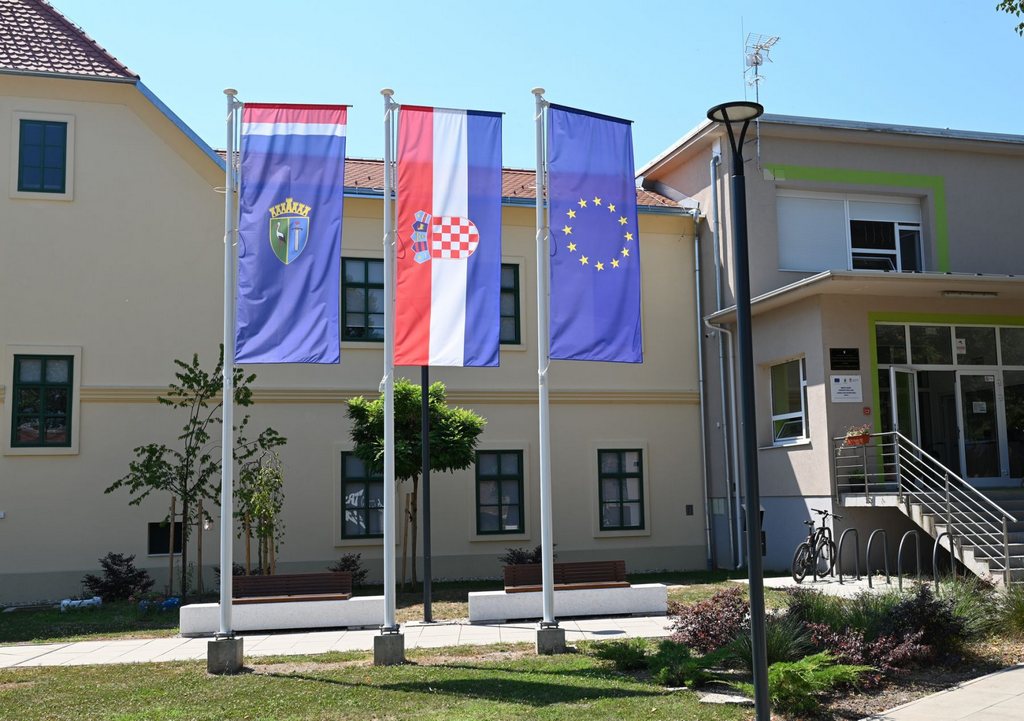 ucdomovi0009