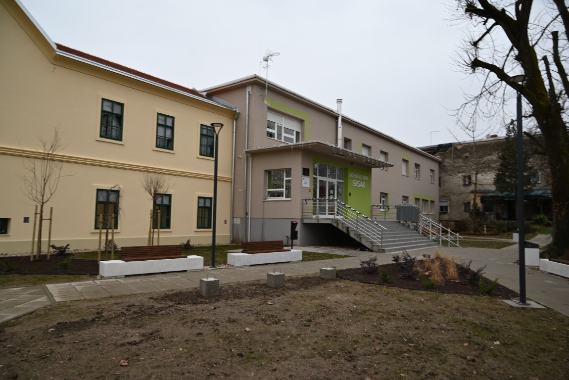 Grad Popovača nastavlja sufinancirati prijevoz i učeničke domove za srednjoškolce